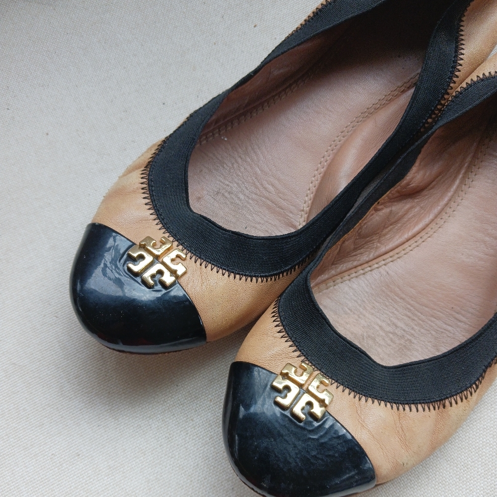 Tory Burch Tan and Black Cap Toe Flats